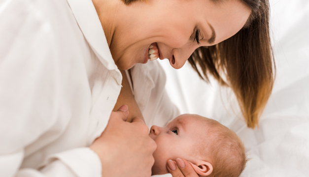 La lactancia materna en bebés reduce el riesgo de infección bacteriana