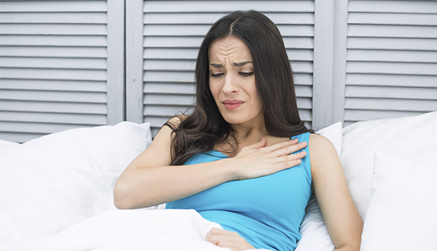 Cinco señales que anteceden un infarto en las mujeres