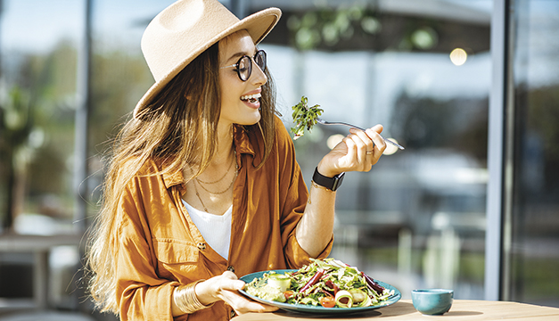 5 recomendaciones para comer fuera de casa sin poner en riesgo la salud