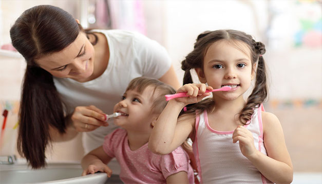 Motiva a tus pequeños a cepillarse sus dientes con estos tips